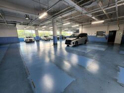 Auto World (D12), Warehouse #496689131